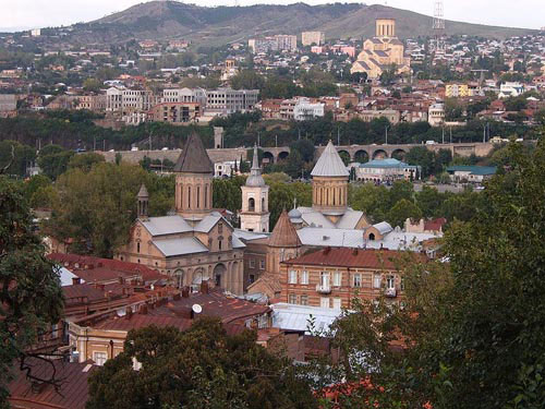 Imagen por <a href='http://commons.wikimedia.org/wiki/File:Central_part_of_Tbilisi.jpg'>(Wikimedia)</a>